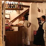 La Neviera Nel Pozzo 3*
