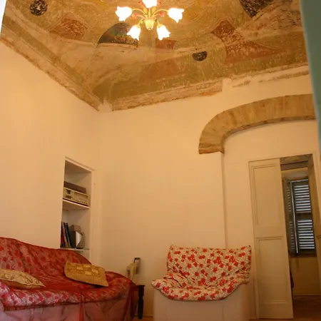 La Neviera Nel Pozzo Panzió 3*