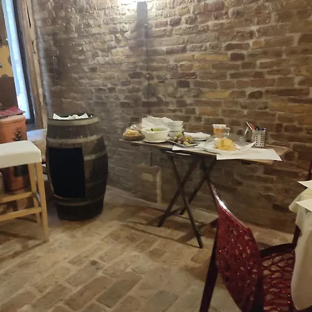 La Neviera Nel Pozzo 3*