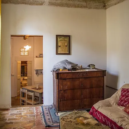 Panzió La Neviera Nel Pozzo 3*