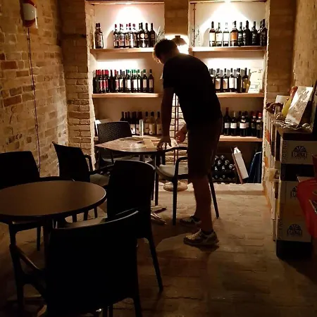 La Neviera Nel Pozzo Panzió 3*